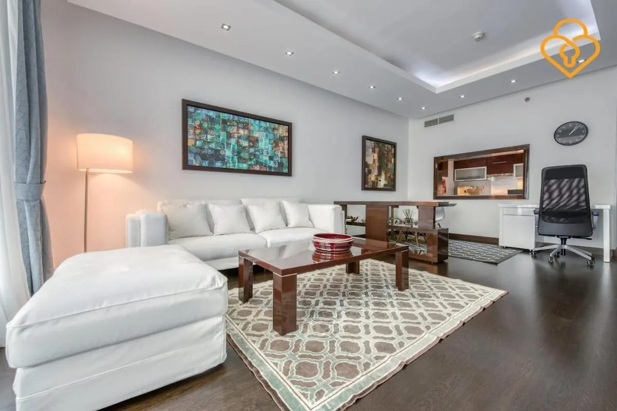 Keysplease Upgraded 1 Bedroom Apt Near Dubai Mall, Burj Views
